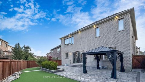 Photo 46 at 27 Apiary Gate, Maple, Vaughan
