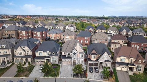 Photo 49 at 27 Apiary Gate, Maple, Vaughan