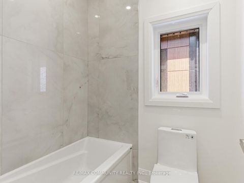 Photo 29 at 43 Sugarbush Square E, Highland Creek, Toronto