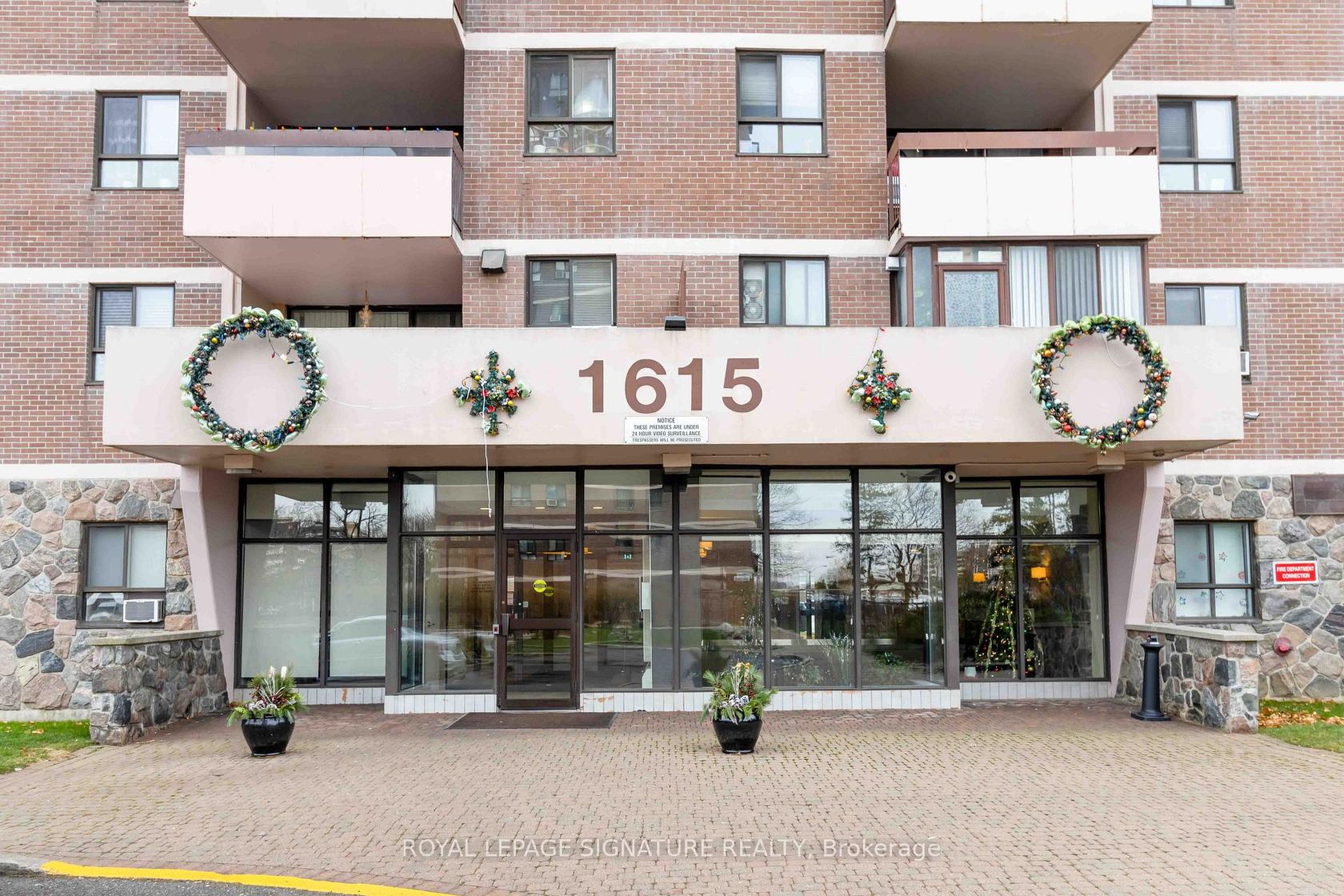 512 - 1615 Bloor Street, Applewood, Mississauga 