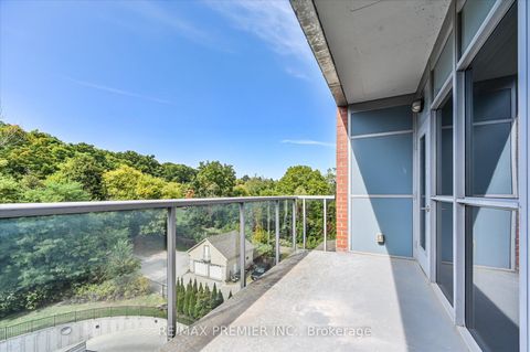 Photo 24 at 517 - 8302 Islington Avenue, Islington Woods, Vaughan