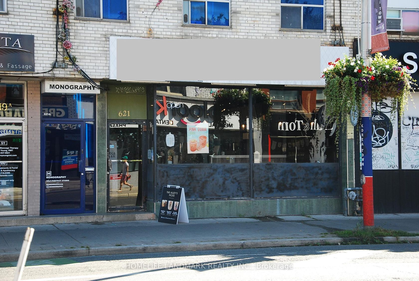 621 Bloor Street W, Little Italy, Toronto photo 0