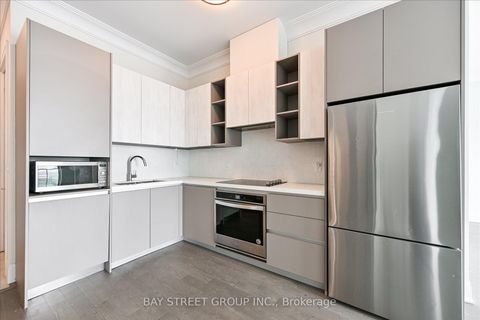 Photo 10 at Ph06 - 398 Highway 7 Road E, Doncrest, Richmond Hill Photo 10 at Ph06 - 398 Highway 7 Road E, Doncrest, Richmond Hill