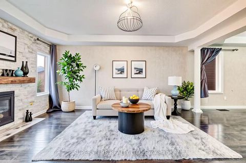 Photo 1 at 106 White Beach Crescent, Patterson, Vaughan