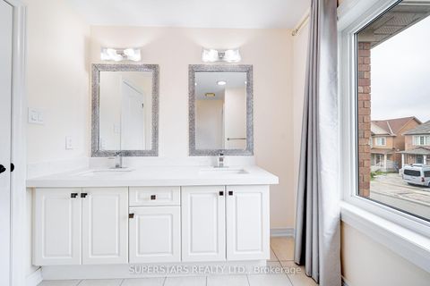 Photo 18 at 106 White Beach Crescent, Patterson, Vaughan