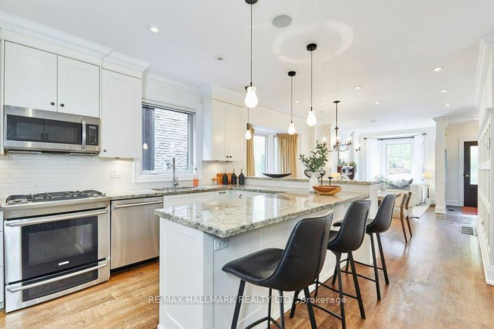 Photo 5 at 645 Balliol Street, Mount Pleasant East, Toronto