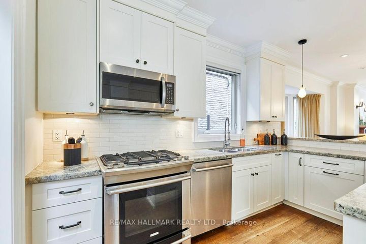Photo 7 at 645 Balliol Street, Mount Pleasant East, Toronto