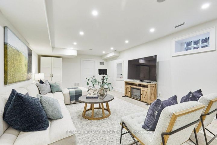 Photo 30 at 645 Balliol Street, Mount Pleasant East, Toronto
