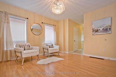 Photo 2 at 3 Camino Drive, Vellore Village, Vaughan