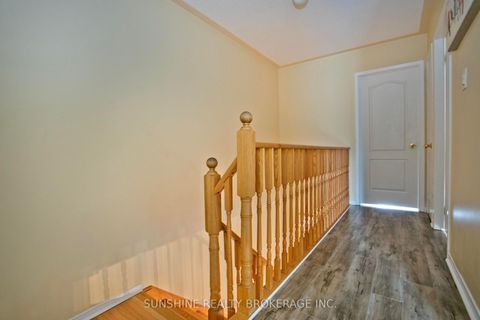 Photo 14 at 3 Camino Drive, Vellore Village, Vaughan