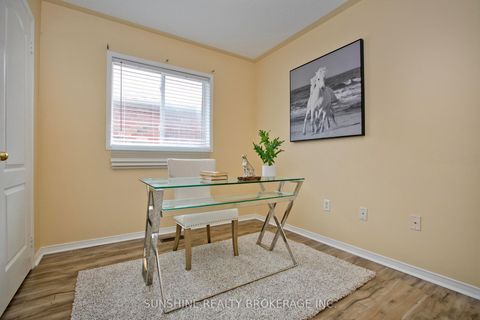 Photo 18 at 3 Camino Drive, Vellore Village, Vaughan