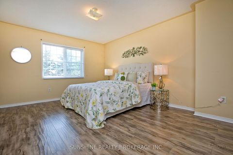 Photo 19 at 3 Camino Drive, Vellore Village, Vaughan