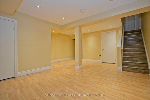 Photo 25 at 3 Camino Drive, Vellore Village, Vaughan