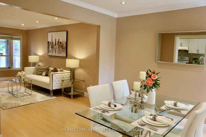 Photo 4 at 100 Nettlecreek Crescent, Milliken, Toronto