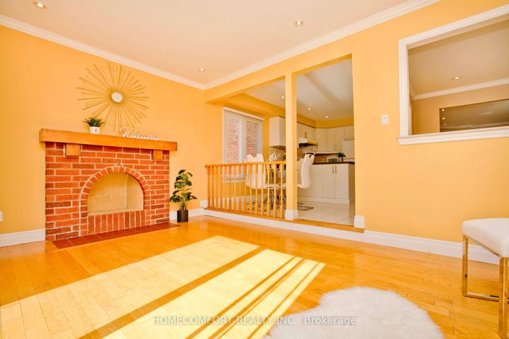 Photo 14 at 100 Nettlecreek Crescent, Milliken, Toronto