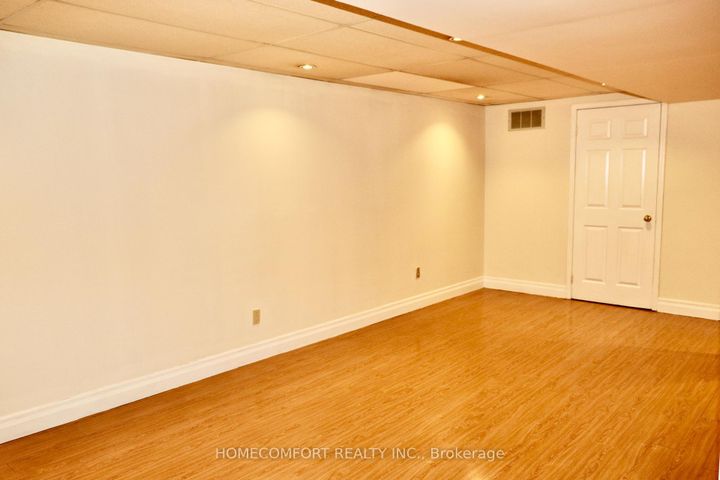 Photo 25 at 100 Nettlecreek Crescent, Milliken, Toronto
