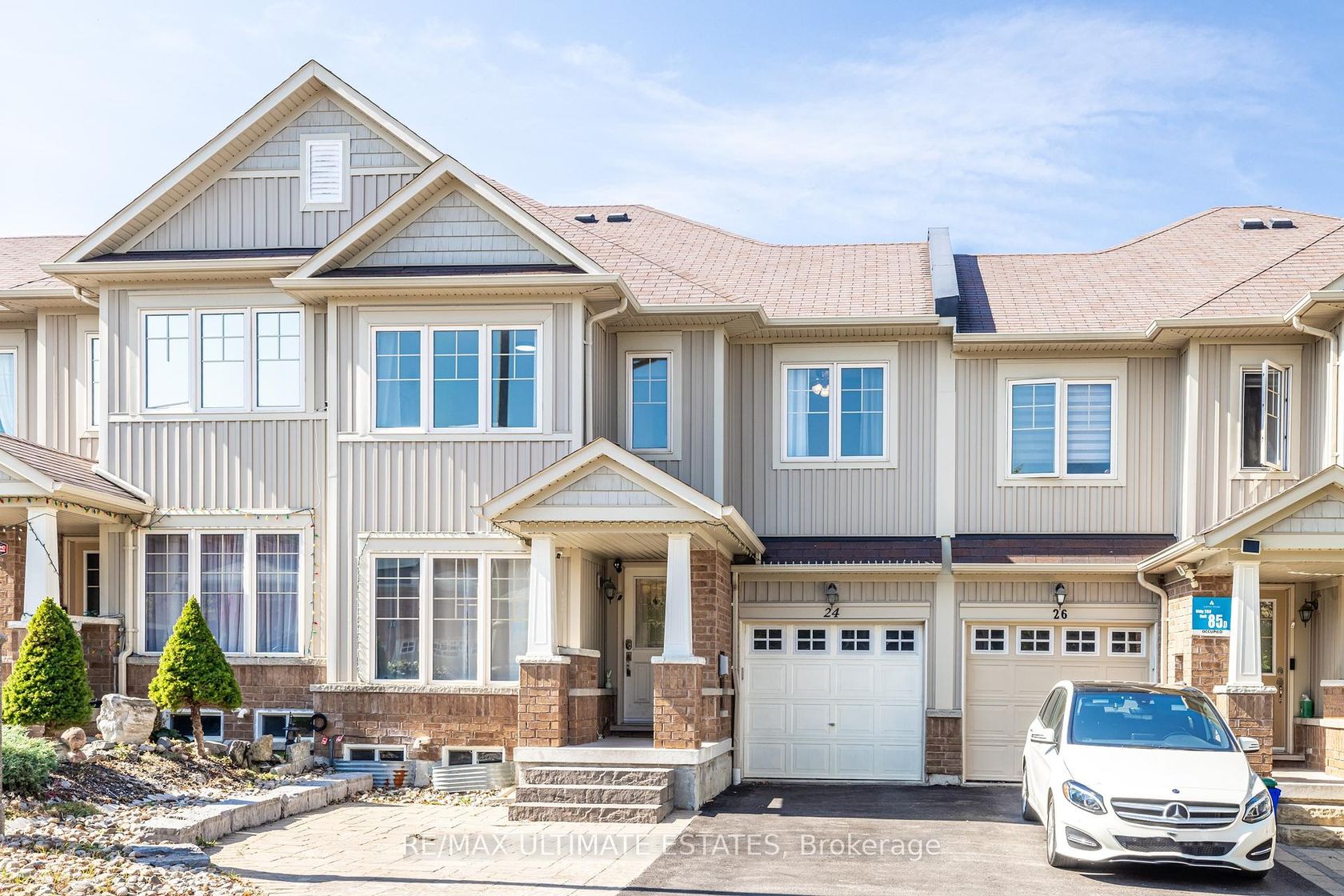 24 Yang Street, Jefferson, Richmond Hill 2