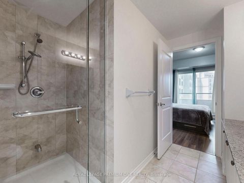 Photo 16 at 1202 - 9255 Jane Street, Maple, Vaughan
