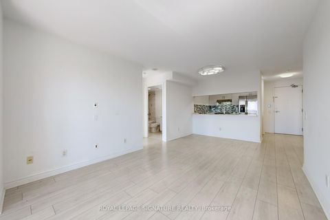 Photo 7 at 621 - 8 Mondeo Drive, Dorset Park, Toronto
