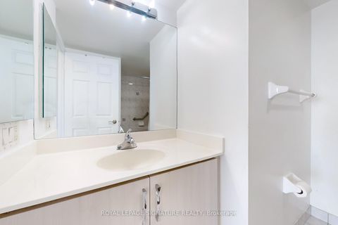 Photo 13 at 621 - 8 Mondeo Drive, Dorset Park, Toronto