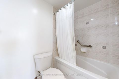 Photo 14 at 621 - 8 Mondeo Drive, Dorset Park, Toronto