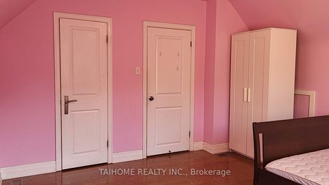 Photo 13 at 6 Vonda Avenue, Willowdale East, Toronto
