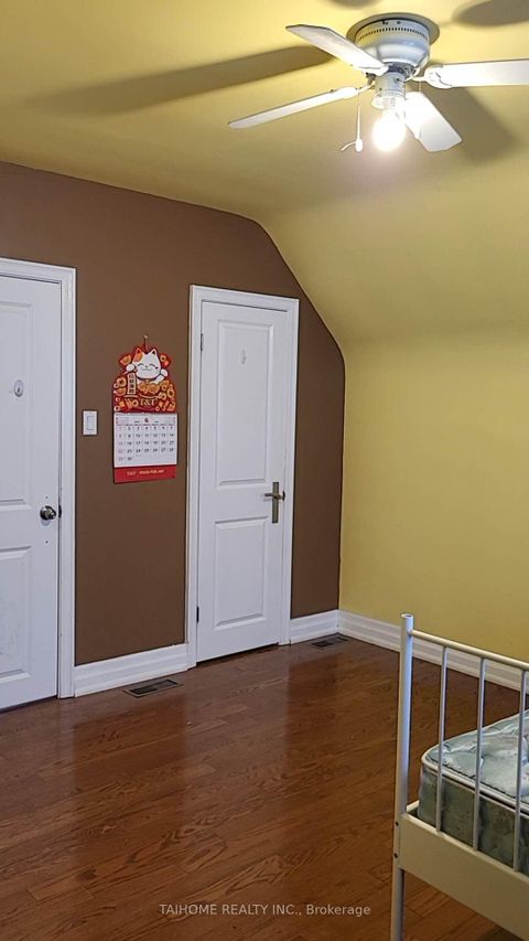Photo 15 at 6 Vonda Avenue, Willowdale East, Toronto