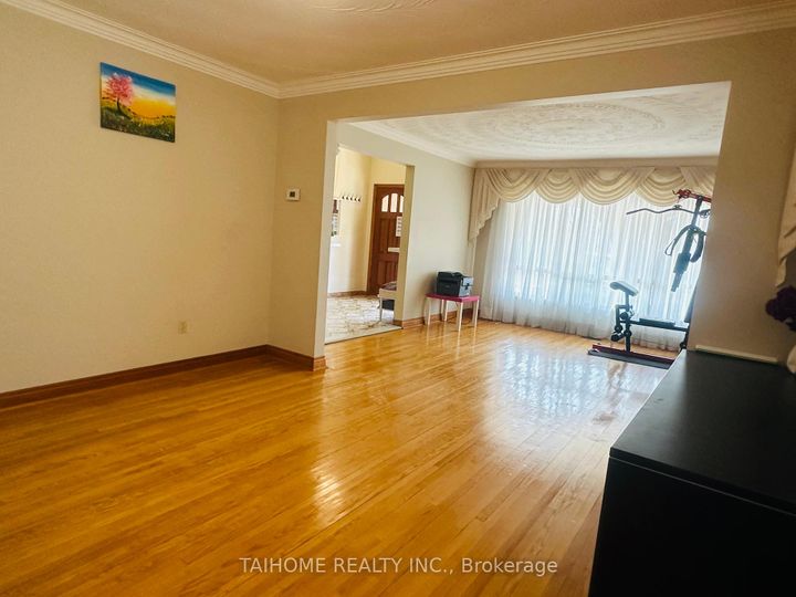 Photo 10 at 639 Royal York Road, Queensway, Toronto