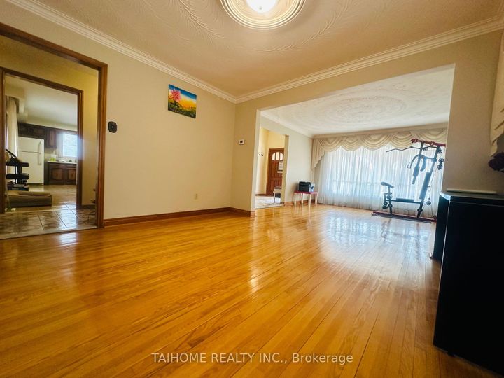 Photo 11 at 639 Royal York Road, Queensway, Toronto