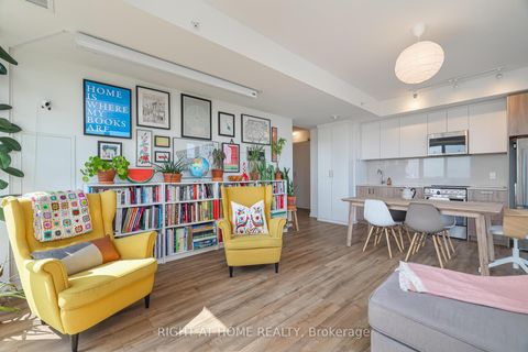 Photo 9 at 720 - 1787 St Clair Avenue, Pellam Park, Toronto