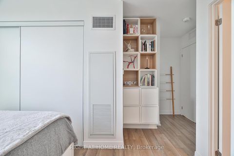 Photo 15 at 720 - 1787 St Clair Avenue, Pellam Park, Toronto