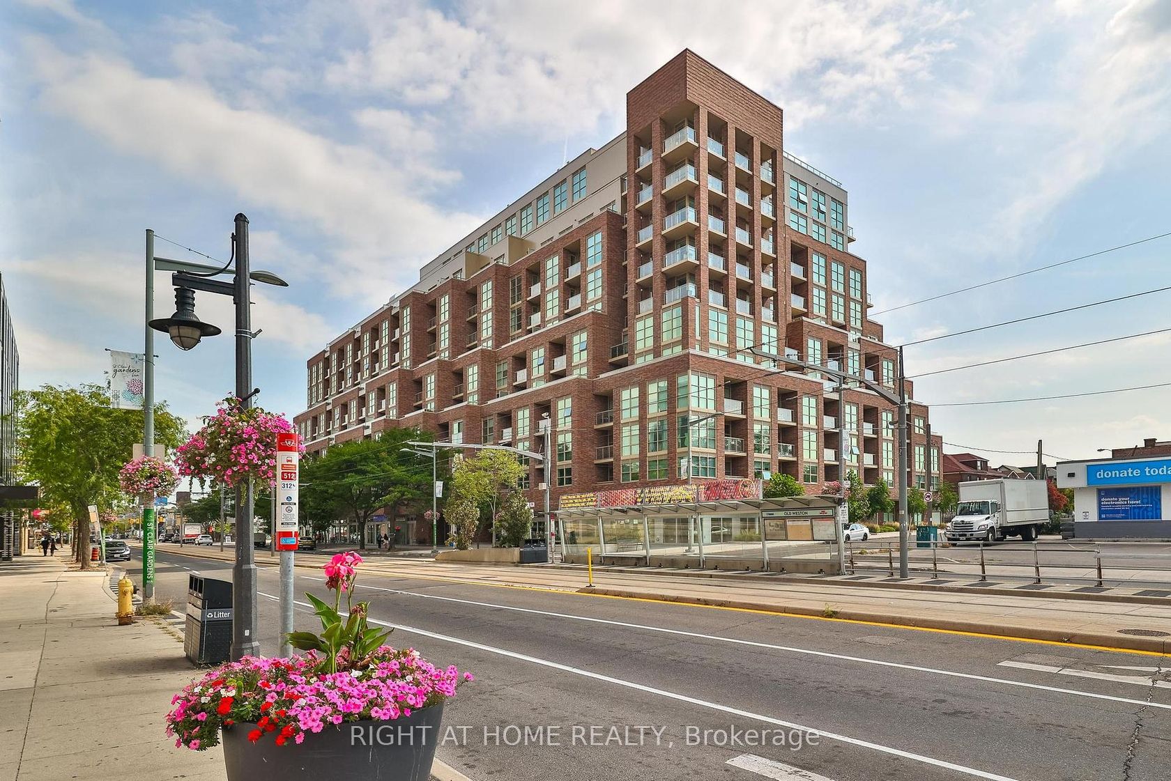 720 - 1787 St Clair Avenue, Pellam Park, Toronto 
