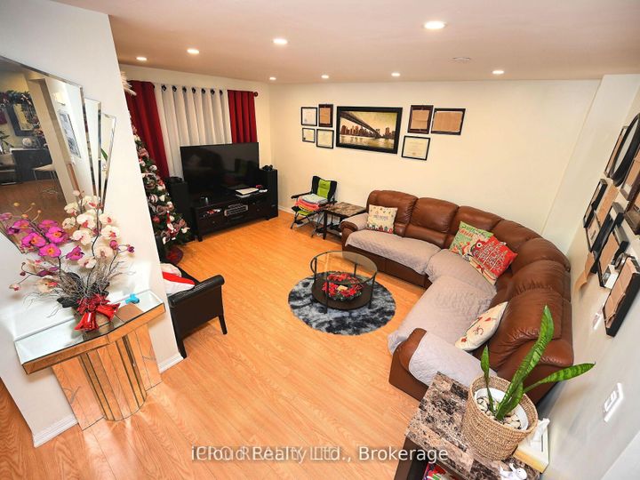 Photo 21 at 166 - 80 Acorn Place, Hurontario, Mississauga