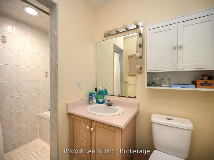 Photo 25 at 166 - 80 Acorn Place, Hurontario, Mississauga