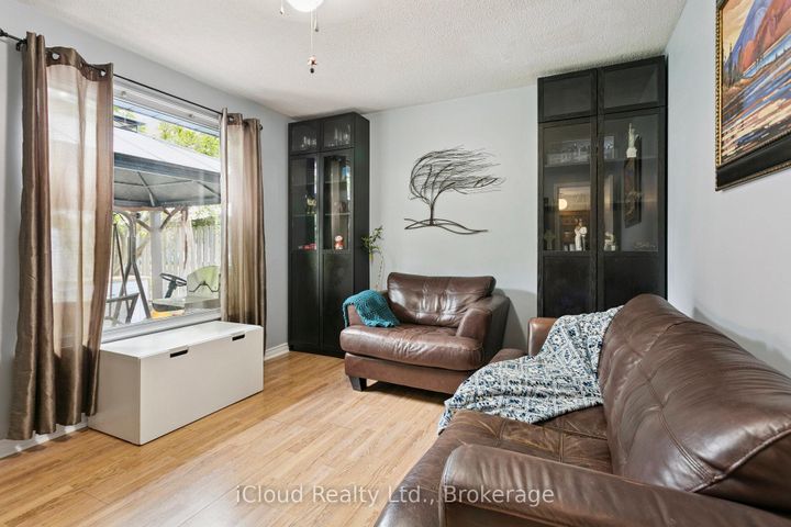 Photo 18 at 47 Golf View Drive, Brampton East, Brampton