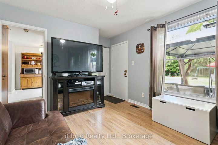 Photo 21 at 47 Golf View Drive, Brampton East, Brampton