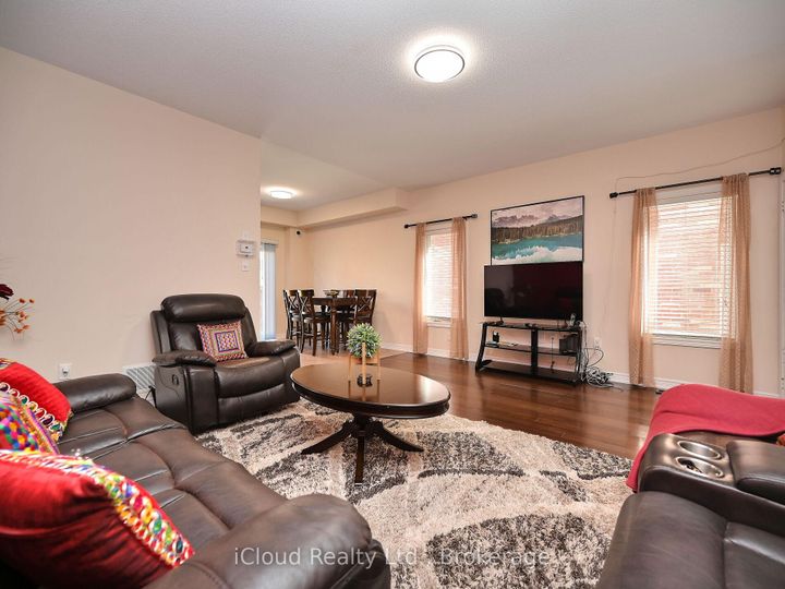 Photo 6 at 74 Crumlin Crescent, Credit Valley, Brampton