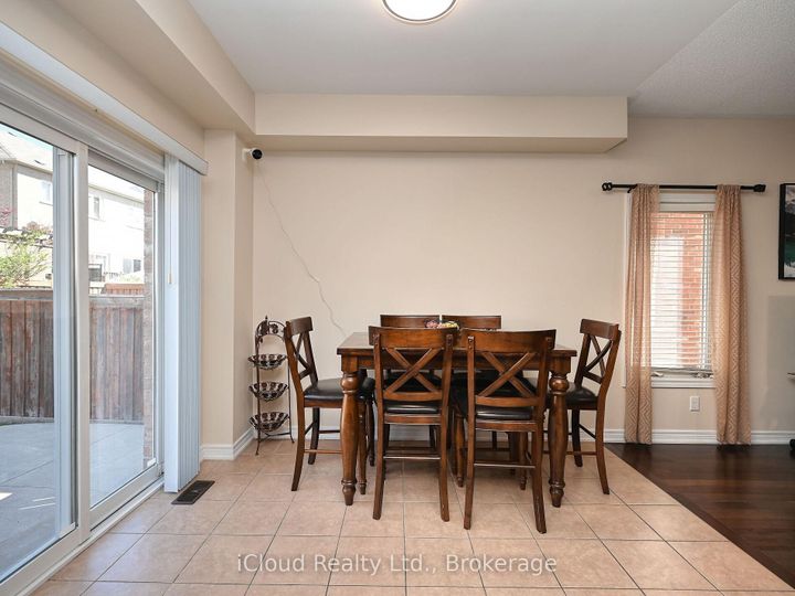Photo 13 at 74 Crumlin Crescent, Credit Valley, Brampton