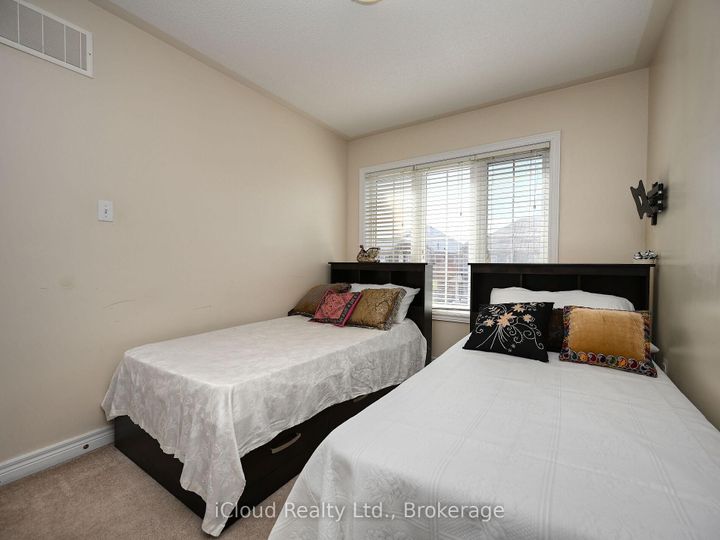 Photo 22 at 74 Crumlin Crescent, Credit Valley, Brampton