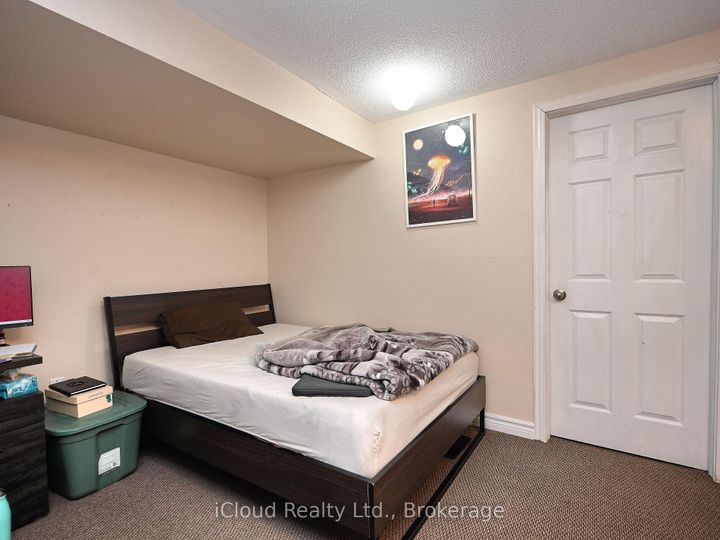 Photo 34 at 74 Crumlin Crescent, Credit Valley, Brampton