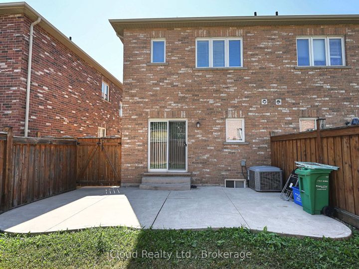 Photo 44 at 74 Crumlin Crescent, Credit Valley, Brampton