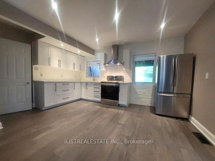 Photo 3 at 43 Anaconda Avenue, Birchmount, Toronto