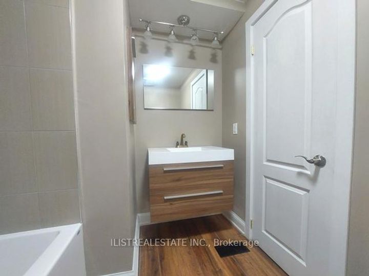 Photo 7 at 43 Anaconda Avenue, Birchmount, Toronto