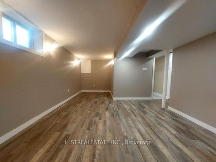 Photo 10 at 43 Anaconda Avenue, Birchmount, Toronto