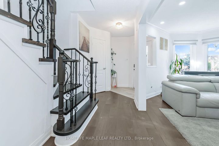 Photo 3 at 3127 Pendleton Road, Meadowvale, Mississauga