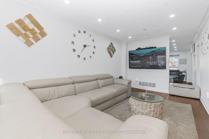 Photo 5 at 3127 Pendleton Road, Meadowvale, Mississauga