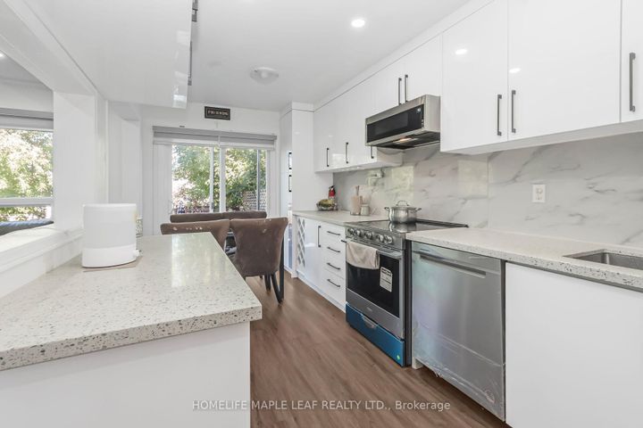 Photo 8 at 3127 Pendleton Road, Meadowvale, Mississauga