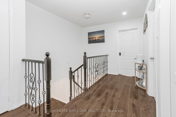 Photo 12 at 3127 Pendleton Road, Meadowvale, Mississauga