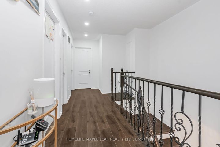 Photo 13 at 3127 Pendleton Road, Meadowvale, Mississauga