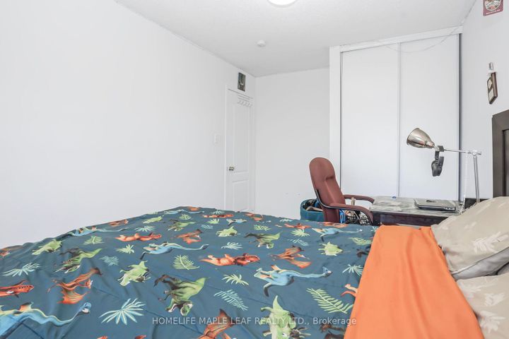 Photo 15 at 3127 Pendleton Road, Meadowvale, Mississauga